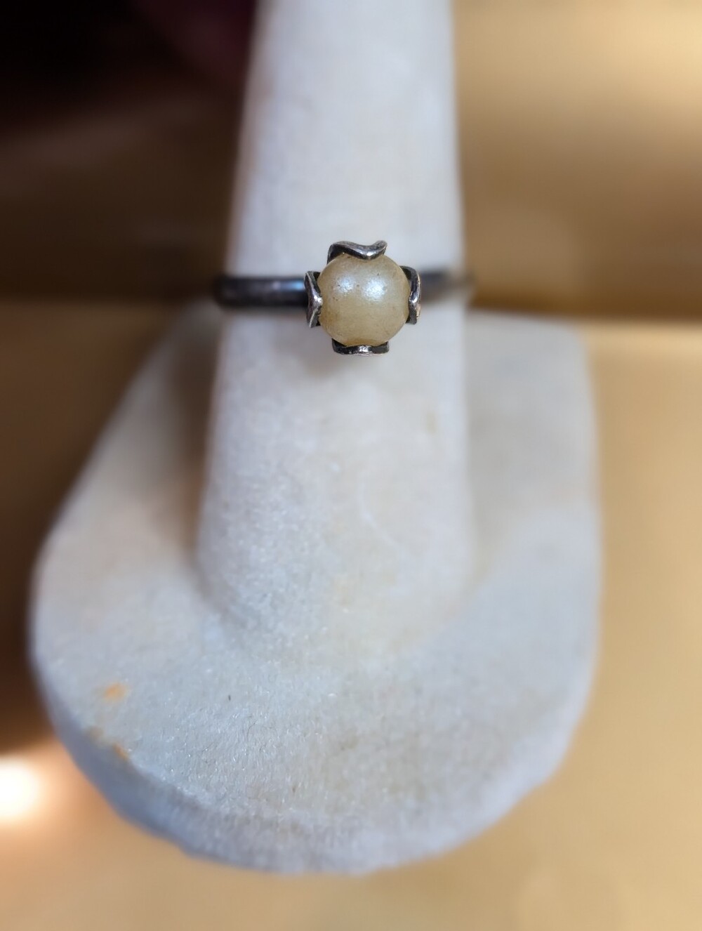 Vintage Sarah Coventry Sterling Silver Solitaire Ring with Faux Pearl